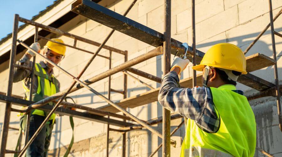 Professional fairlawn roofing services in Knoxville, IA